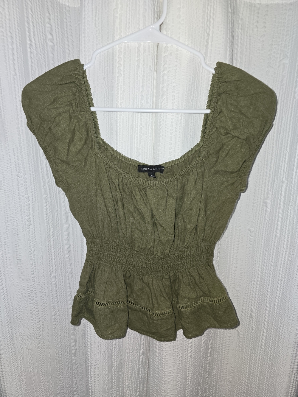 Womens Small Kendall & Kylie Olive Smocked Peplum Top
